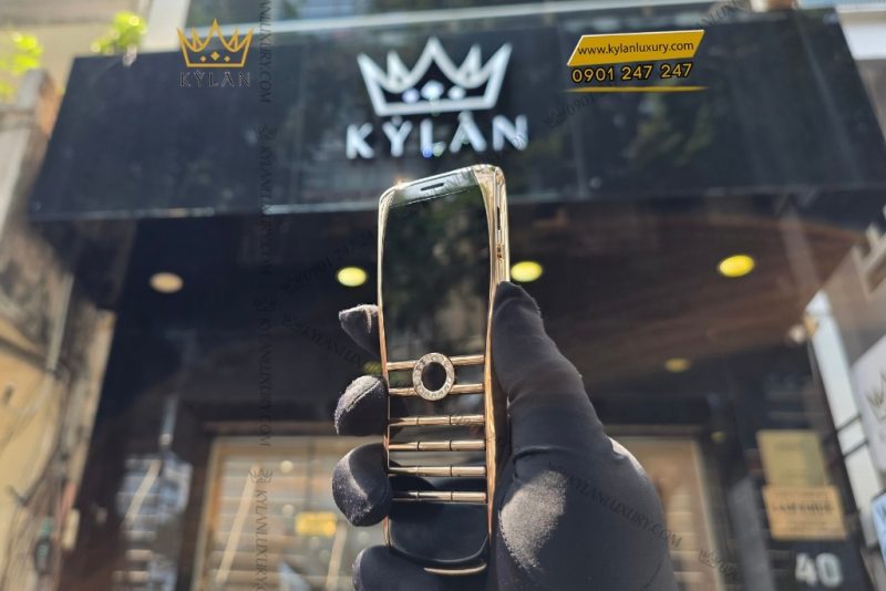 Điện thoại XOR X2 vàng hồng đính kim cương