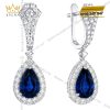 Bông tai vàng trắng Au750 đính kim cương và sapphire xanh dương