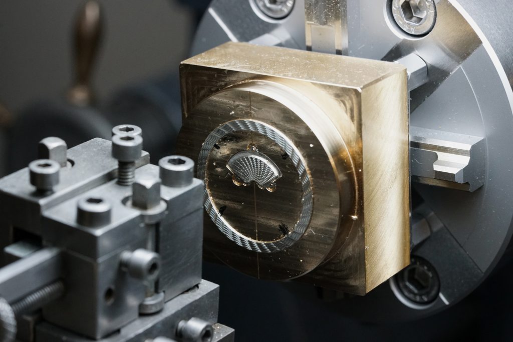 Kỳ Lân Luxury Bradley Taylor Ardea Guilloche Dial Parts1 Đồng hồ Bradley Taylor Ardea