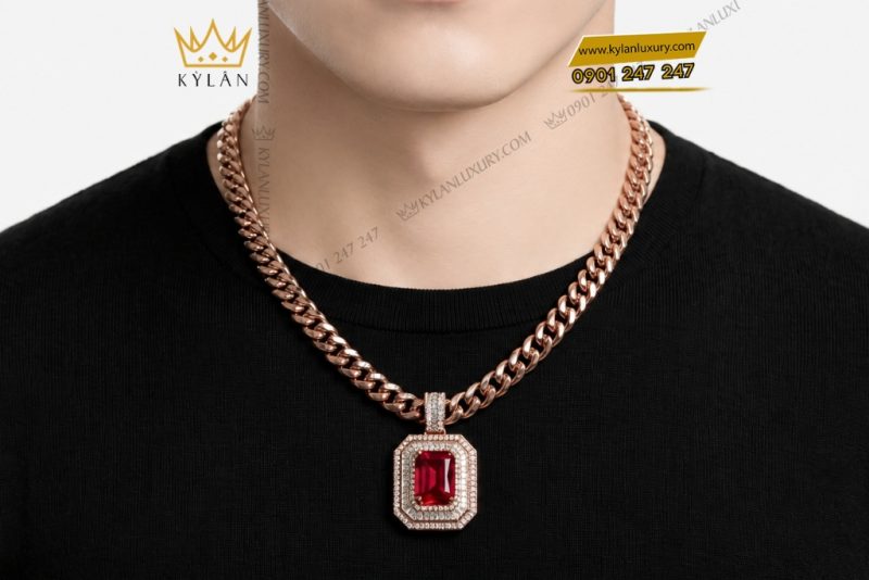 Dây chuyền nam vàng hồng Au750 đính kim cương và sapphire đỏ