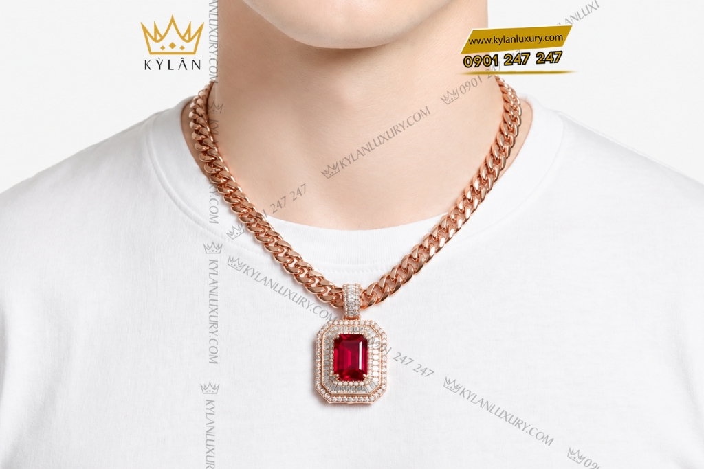 Dây chuyền nam vàng hồng Au750 đính kim cương và sapphire đỏ