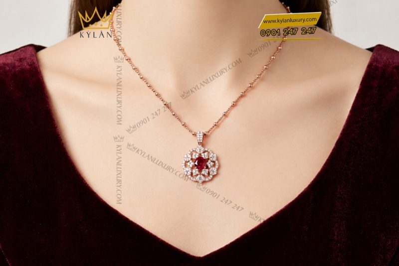 Dây chuyền vàng hồng Au750 đính kim cương và sapphire đỏ