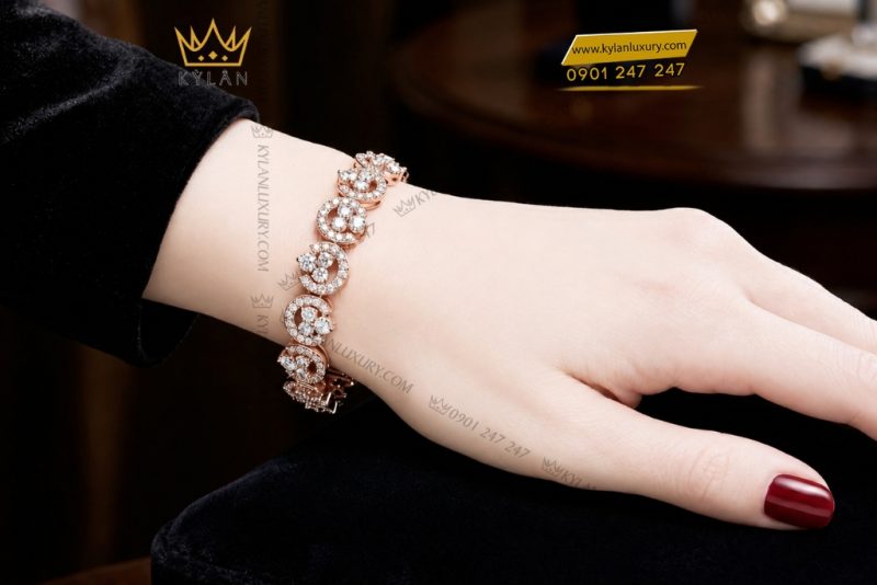 Lắc tay vàng hồng Au750 đính kim cương