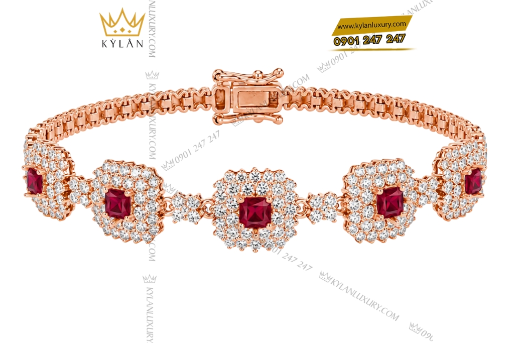 Lắc tay vàng hồng Au750 đính kim cương và sapphire đỏ 3 Lắc tay vàng hồng Au750 đính kim cương và sapphire đỏ