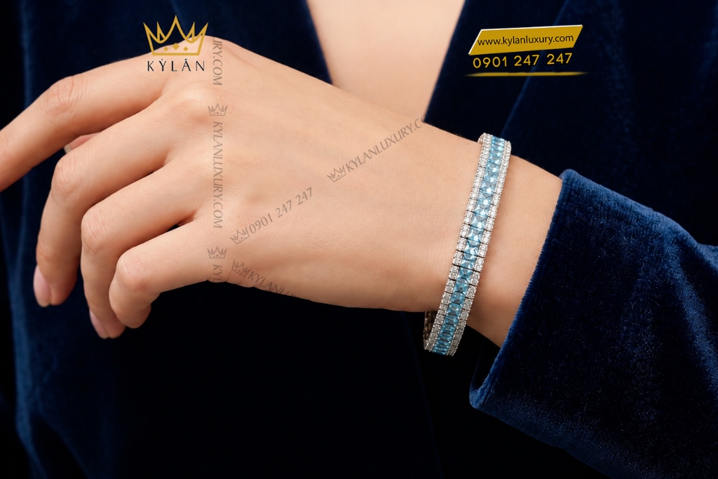 Kỳ Lân Luxury Lac tay vang trang Au750 dinh kim cuong va da Topaz 8 Lắc tay vàng trắng Au750 đính kim cương và đá Topaz