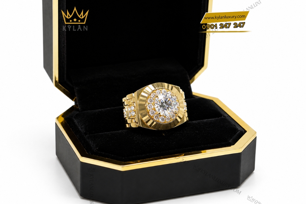 Kỳ Lân Luxury Nhan Rolex vang vangAu750 dinh vien chu 8ly1 8 Nhẫn Rolex vàng vàng Au750 đính viên chủ 8ly1