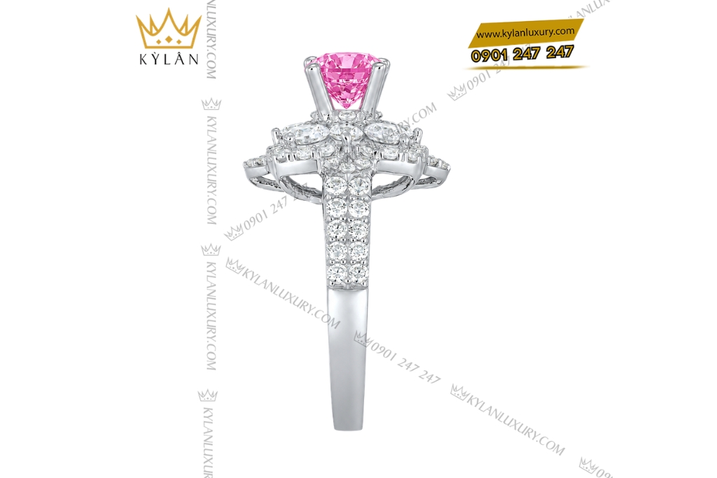 Kỳ Lân Luxury Nhan nu vang trang Au750 dinh kim cuong va da sapphire hong 7 Nhẫn nữ vàng trắng Au750 đính kim cương và đá sapphire hồng