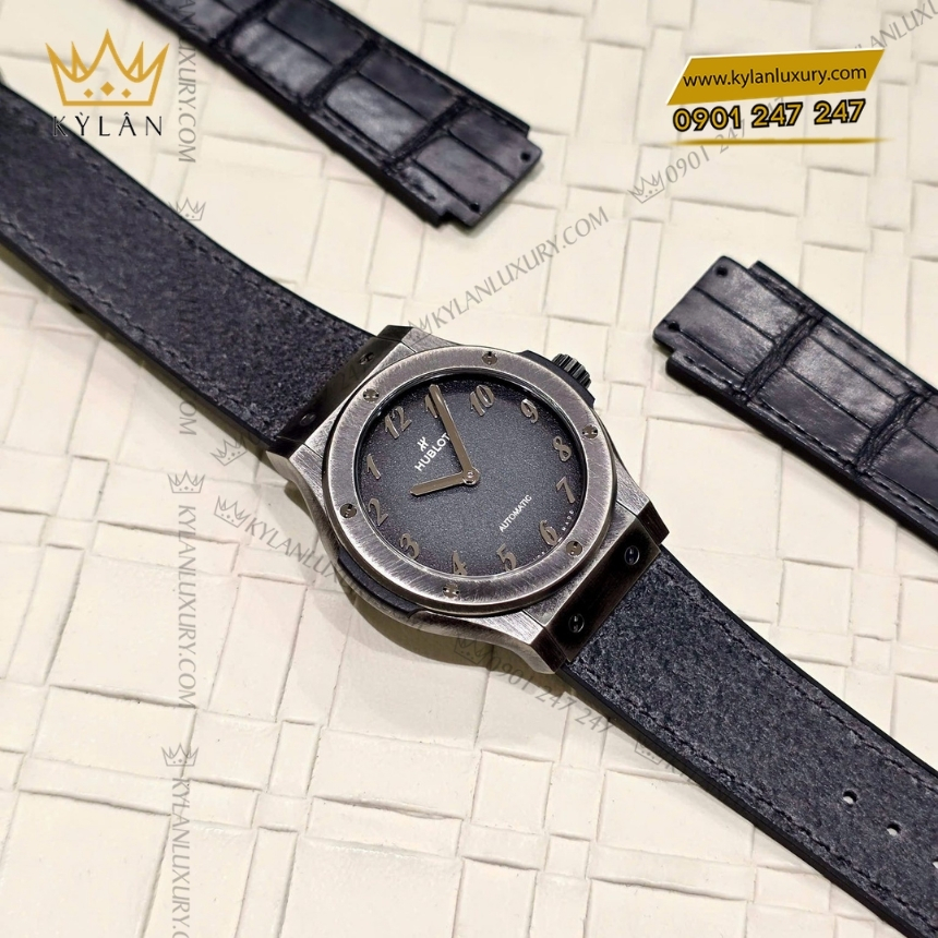 Kỳ Lân Luxury hublot classic fusion titanium retroverse limited 5 Đồng hồ Hublot Classic Fusion Titanium Retroverse Limited 42mm