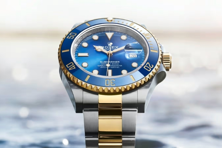 Nhắc đến đồng hồ lặn chuyên dụng, cái tên đầu tiên phải xuất hiện luôn là Rolex Submariner.