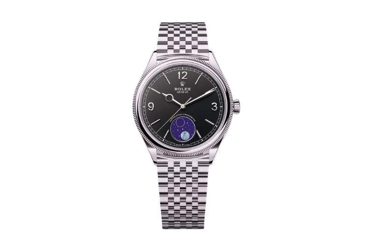 Nhiều prediction cho rằng Rolex có thể lấy cảm hứng từ những mẫu triple calendar moonphase nổi tiếng của hãng.