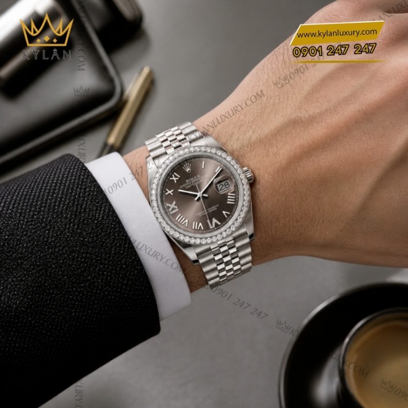 Đồng hồ Rolex Datejust 36 mặt xám đậm vành kim 126284RBR‑0063