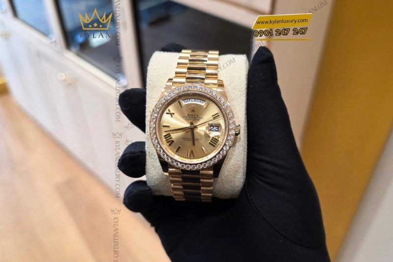 Đồng hồ Rolex Day Date champagne custom vành kim tròn 228238