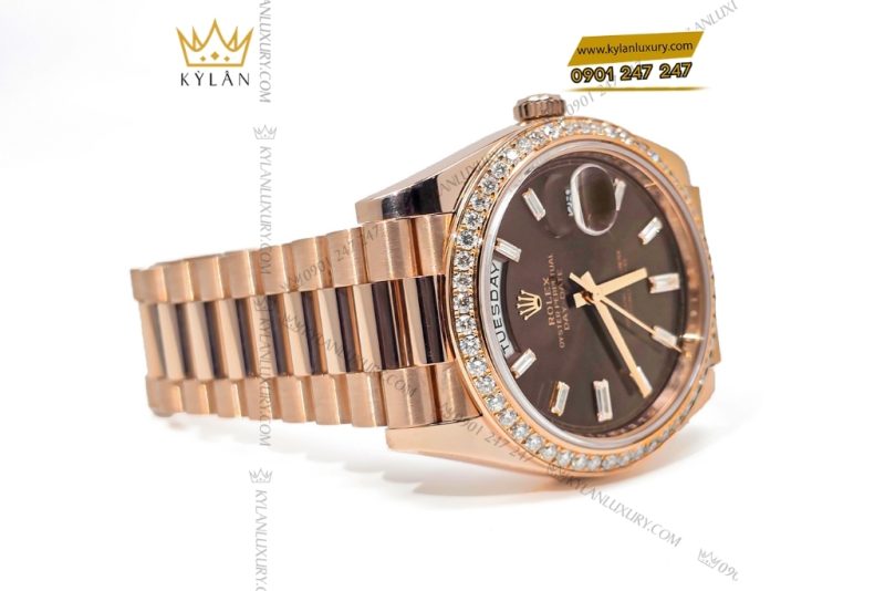 Đồng hồ Rolex Day Date Chocolate custom vành kim tròn 228235