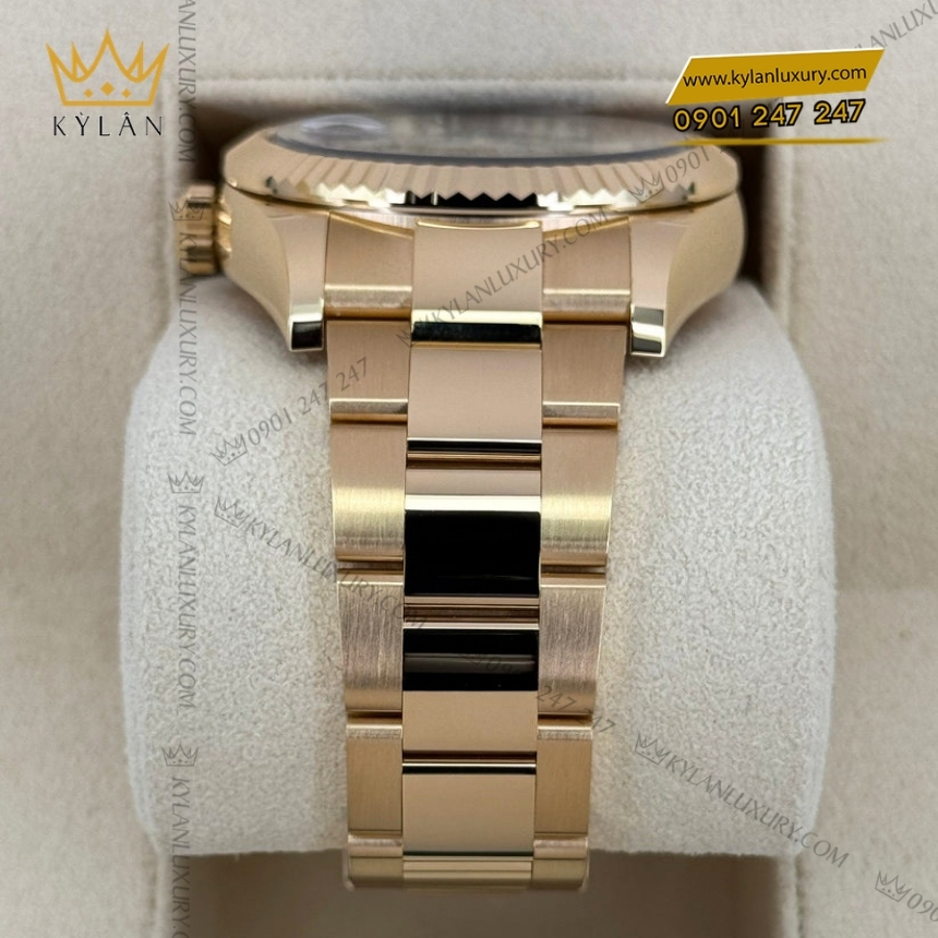 Kỳ Lân Luxury rolex sky dweller 336938 0002 vang vang mat den 6 Đồng hồ Rolex Sky Dweller vàng vàng mặt đen 336938-0002