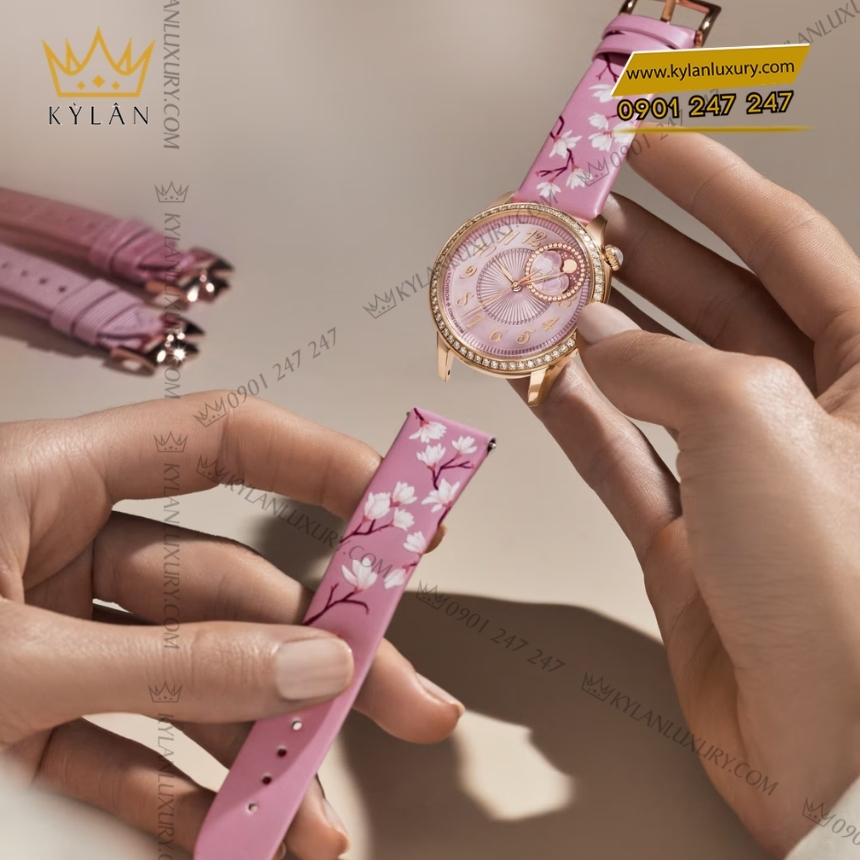 Kỳ Lân Luxury vacheron constantin egerie moon phase spring blossom 8005f 000r h157 2 Đồng hồ Vacheron Constantin Égérie Moon Phase 8005F/000R‑H157