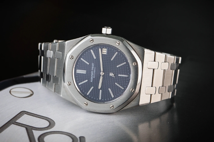 Kỳ Lân Luxury vi sao royal oak tro thanh bieu tuong cua audemars piguet 2 Vì sao Royal Oak trở thành biểu tượng huyền thoại của Audemars Piguet?