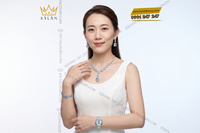 Bộ trang sức kim cương đính đá Topaz