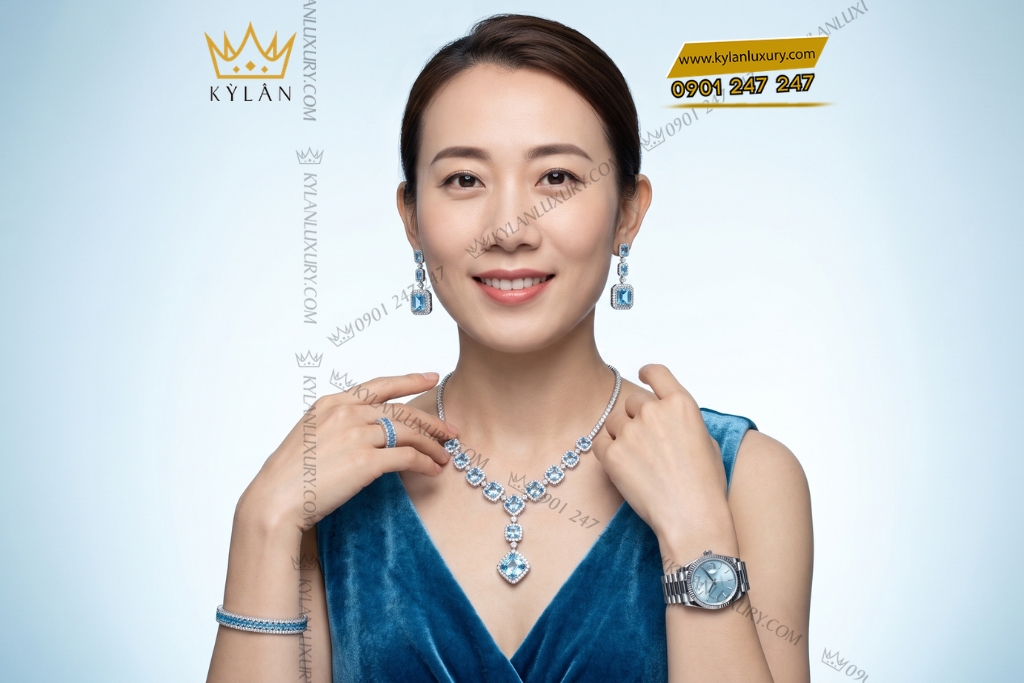 Bộ trang sức kim cương đính đá Topaz