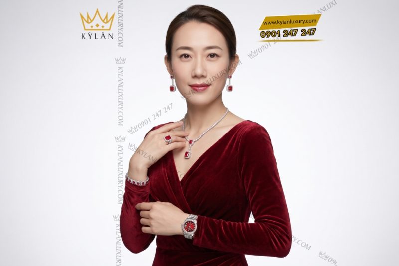 Bộ trang sức kim cương đính sapphire đỏ
