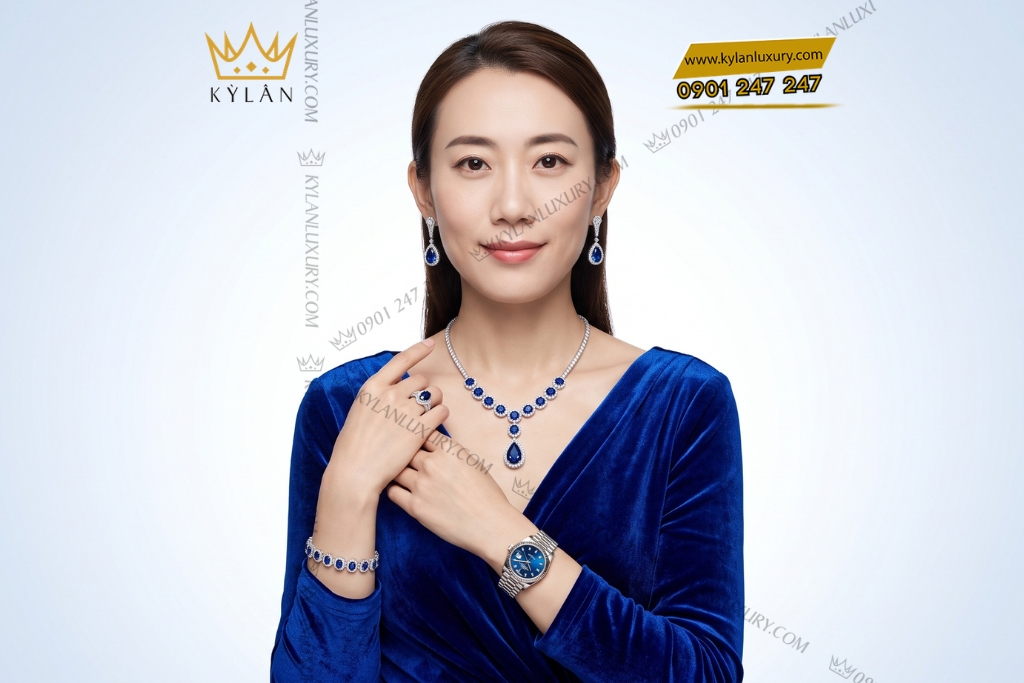 Bộ trang sức kim cương đính sapphire xanh dương