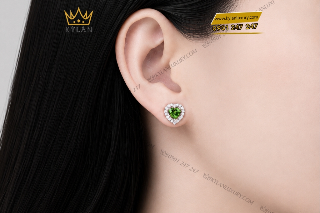 Bông tai vàng trắng Au750 đính sapphire xanh lá