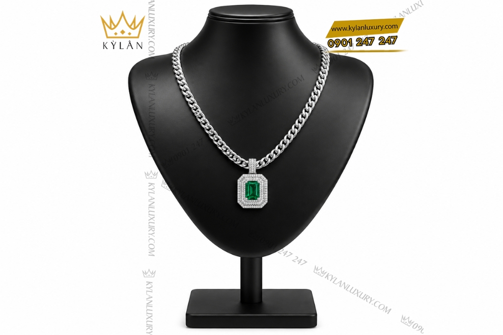 Kỳ Lân Luxury Day chuyen nam vang trang Au750 dinh ngoc luc bao 2 Dây chuyền nam vàng trắng Au750 đính ngọc lục bảo