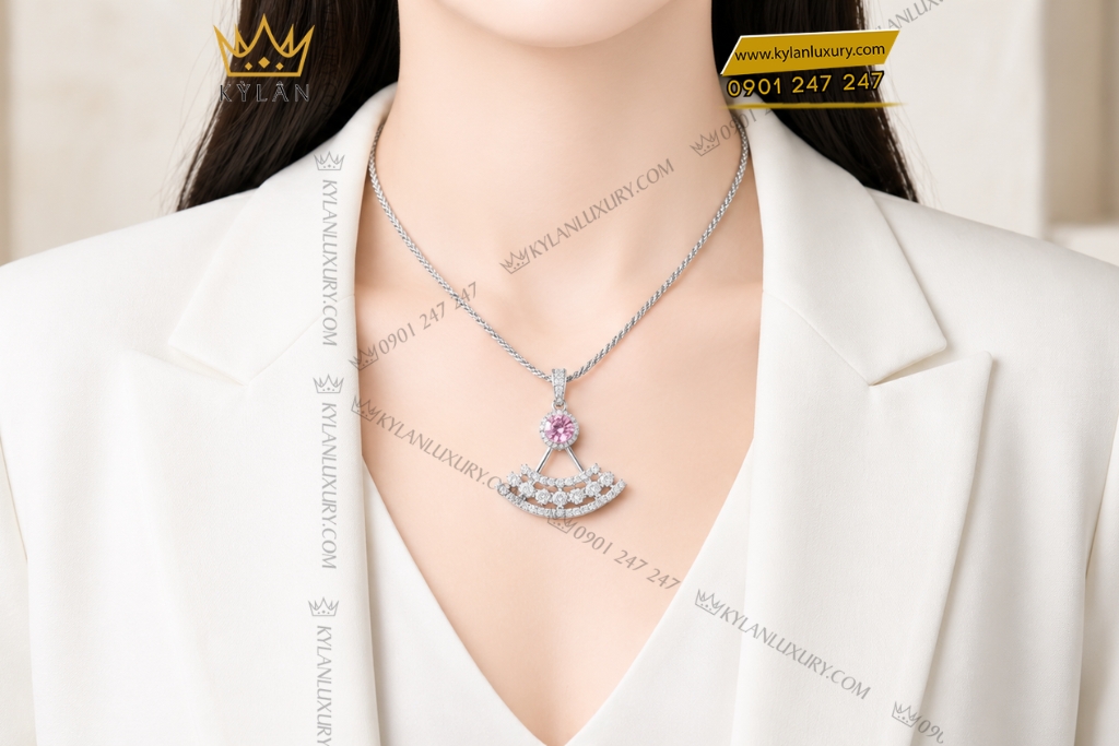 Dây chuyền vàng trắng Au750 đính kim cương và sapphire hồng 6 Dây chuyền vàng trắng Au750 đính kim cương và sapphire hồng