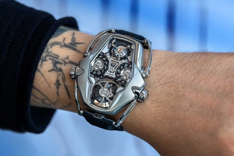 Đồng hồ MB&F HM12 The Guardian 6 Kỳ Lân Luxury Dong ho MBF HM12 The Guardian5 Đồng hồ MB&F HM12 The Guardian