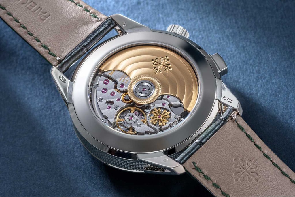 Đồng hồ báo thức 24 giờ Patek Philippe Calatrava Ref. 5322G-001 / 5322G-010