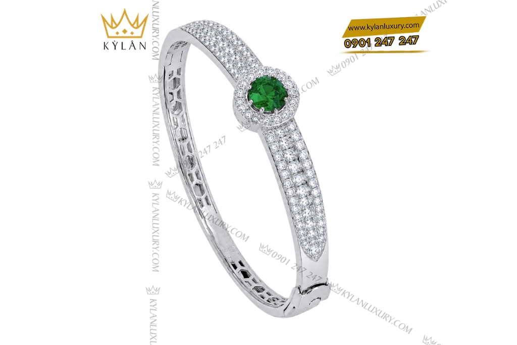 Vòng tay vàng trắng Au750 đính sapphire xanh lá 11 Kỳ Lân Luxury Lac tay vang trang Au750 dinh sapphire xanh la 3 Vòng tay vàng trắng Au750 đính sapphire xanh lá