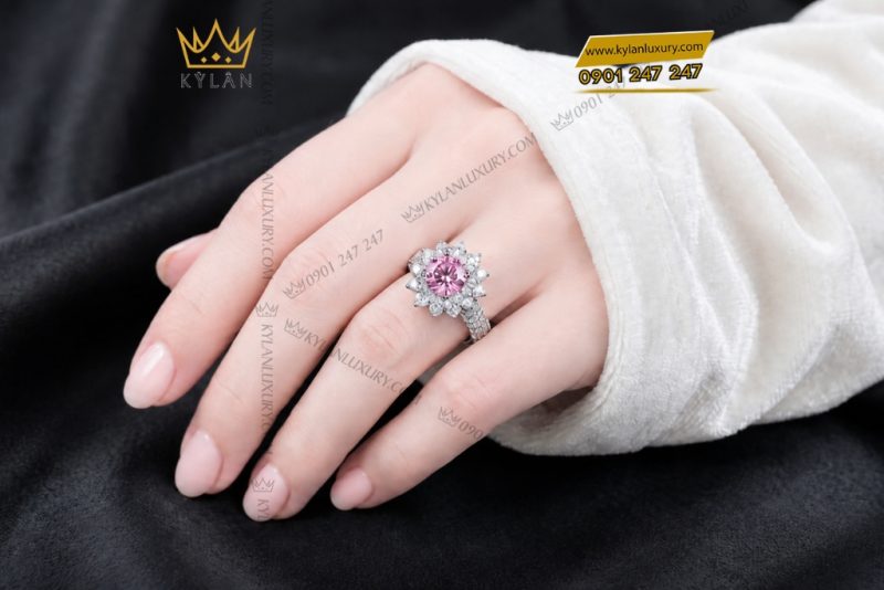 Nhẫn nữ vàng trắng Au750 đính sapphire hồng