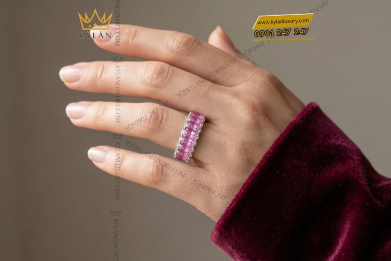 Nhẫn nữ vàng trắng Au750 đính sapphire hồng
