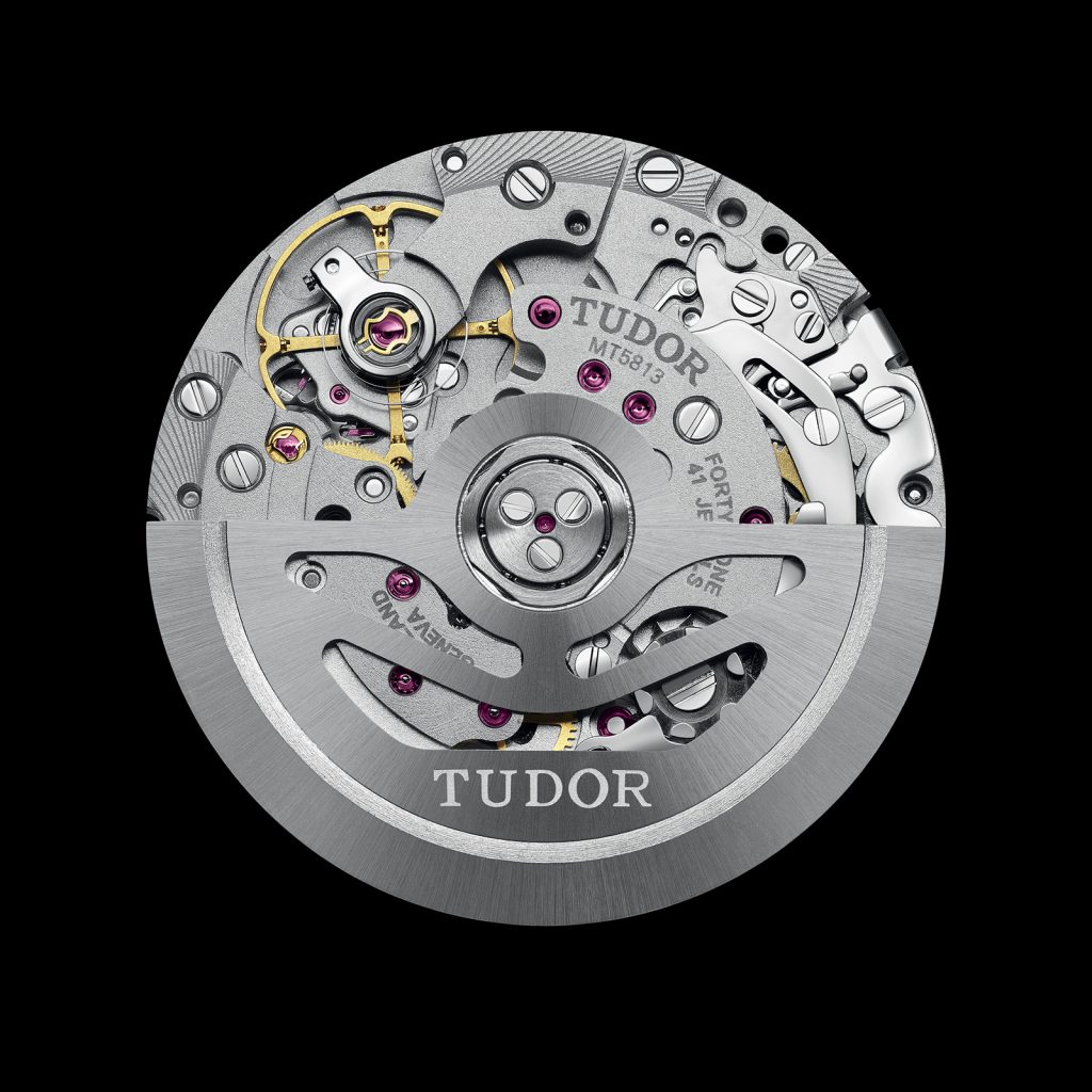 Kỳ Lân Luxury Tudor Black Bay Chrono 39 Bumblebee 20262 Đồng hồ Tudor Black Bay Chrono 39 “Bumblebee”