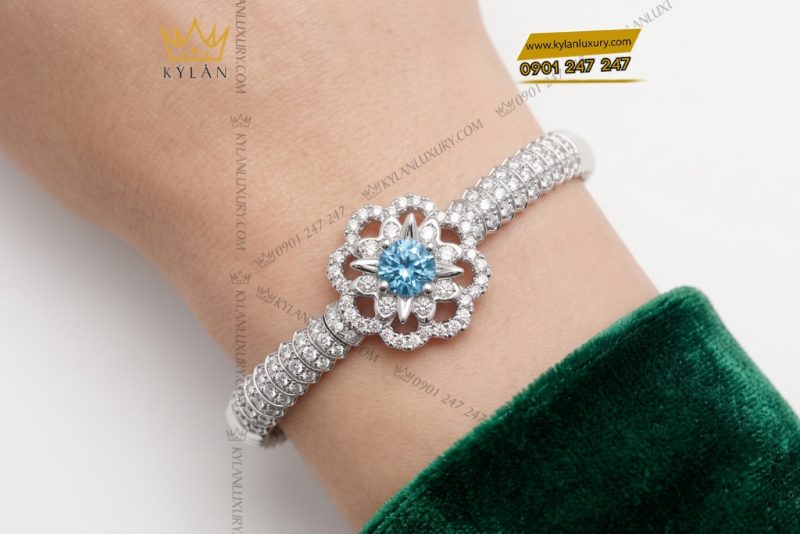 Vòng tay vàng trắng Au750 đính đá Topaz