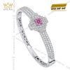 Vòng tay vàng trắng Au750 đính kim cương và sapphire hồng