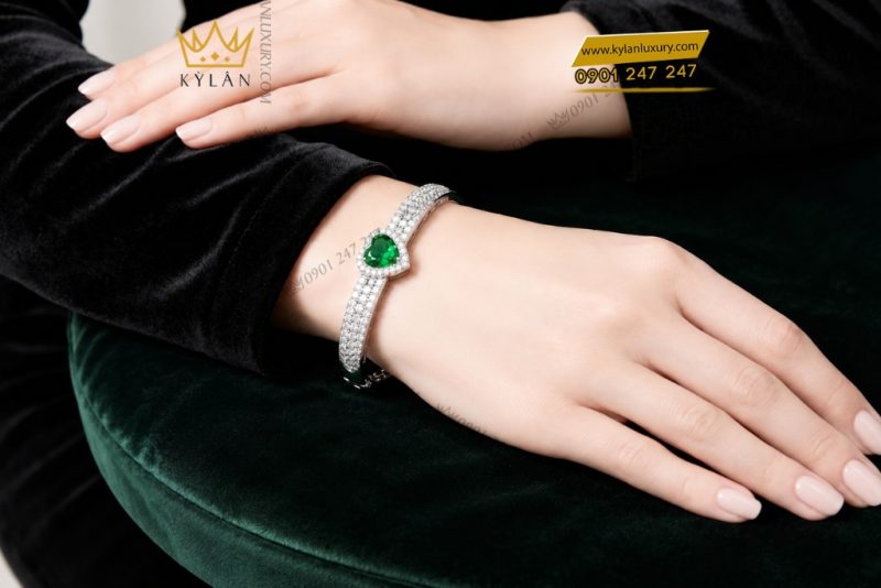 Vòng tay vàng trắng Au750 đính sapphire xanh lá