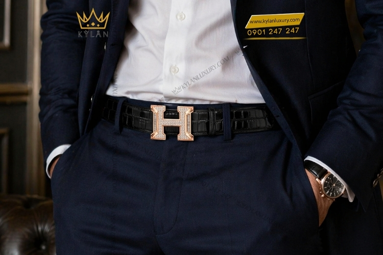 Mặt thắt lưng chữ H vàng khối và thiết kế cá nhân hóa tại Kỳ Lân 4 Kỳ Lân Luxury mat that lung chu h vang khoi ca nhan hoa 15 Mặt thắt lưng chữ H vàng khối và thiết kế cá nhân hóa tại Kỳ Lân