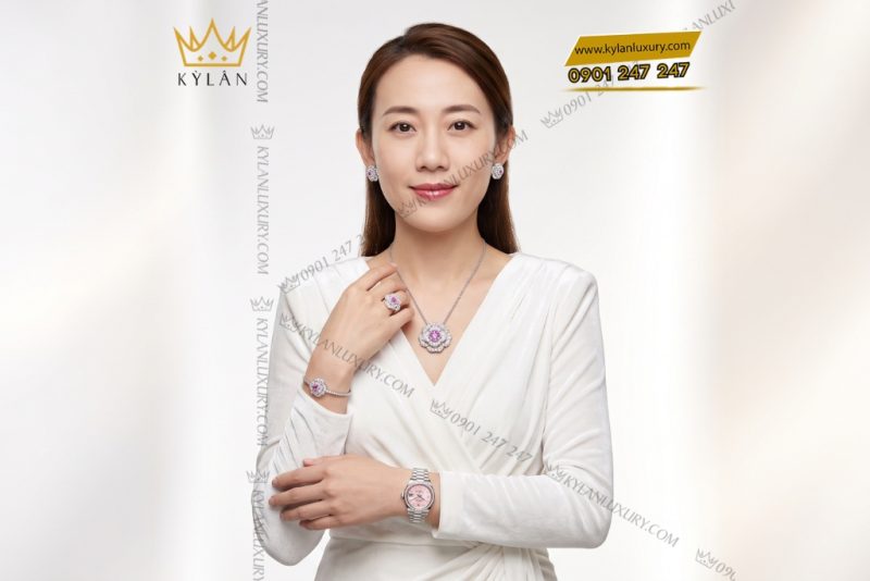Bộ trang sức kim cương đính sapphire
