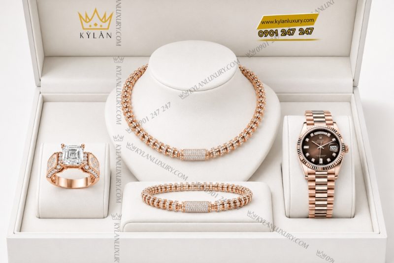 Bộ trang sức nam vàng hồng Au750 đính kim cương