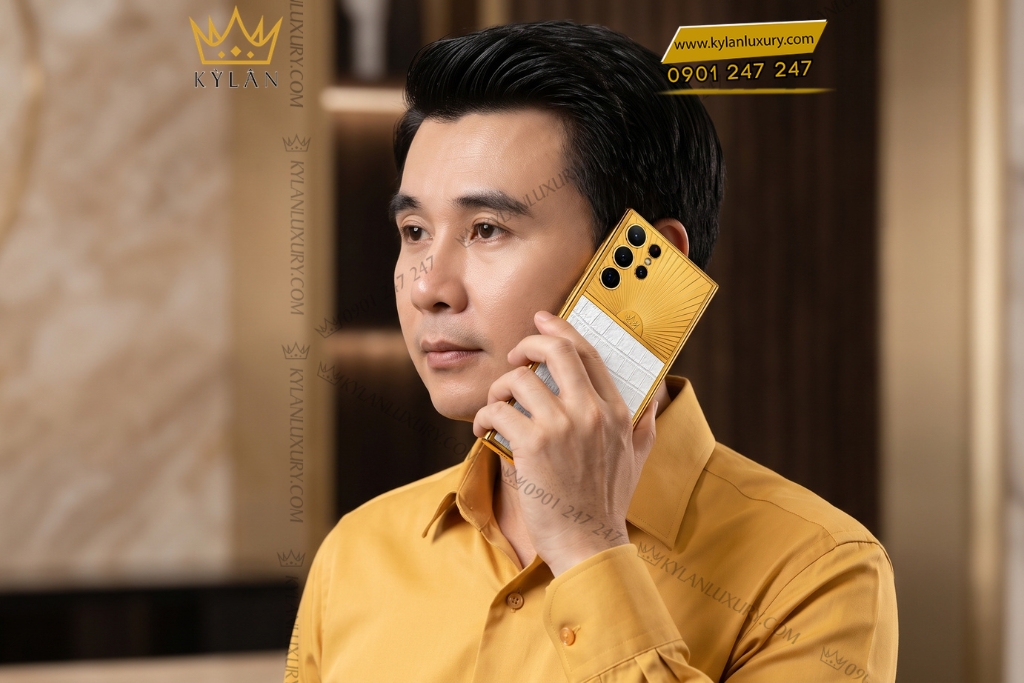 Điện thoại Samsung Galaxy S26 Ultra custom vàng bọc da cá sấu 8 Điện thoại Samsung Galaxy S26 Ultra custom vàng bọc da cá sấu
