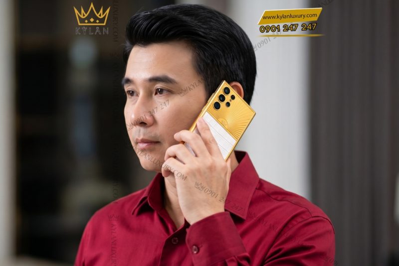 dien-thoai-samsung-galaxy-s26-ultra-custom-vang-boc-da-ca-sau Điện thoại Samsung Galaxy S26 Ultra custom vàng bọc da cá sấu