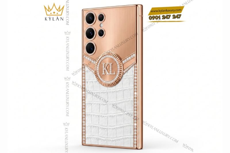 Điện thoại Samsung Galaxy S26 Ultra custom vàng hồng bọc da cá sấu đính kim cương