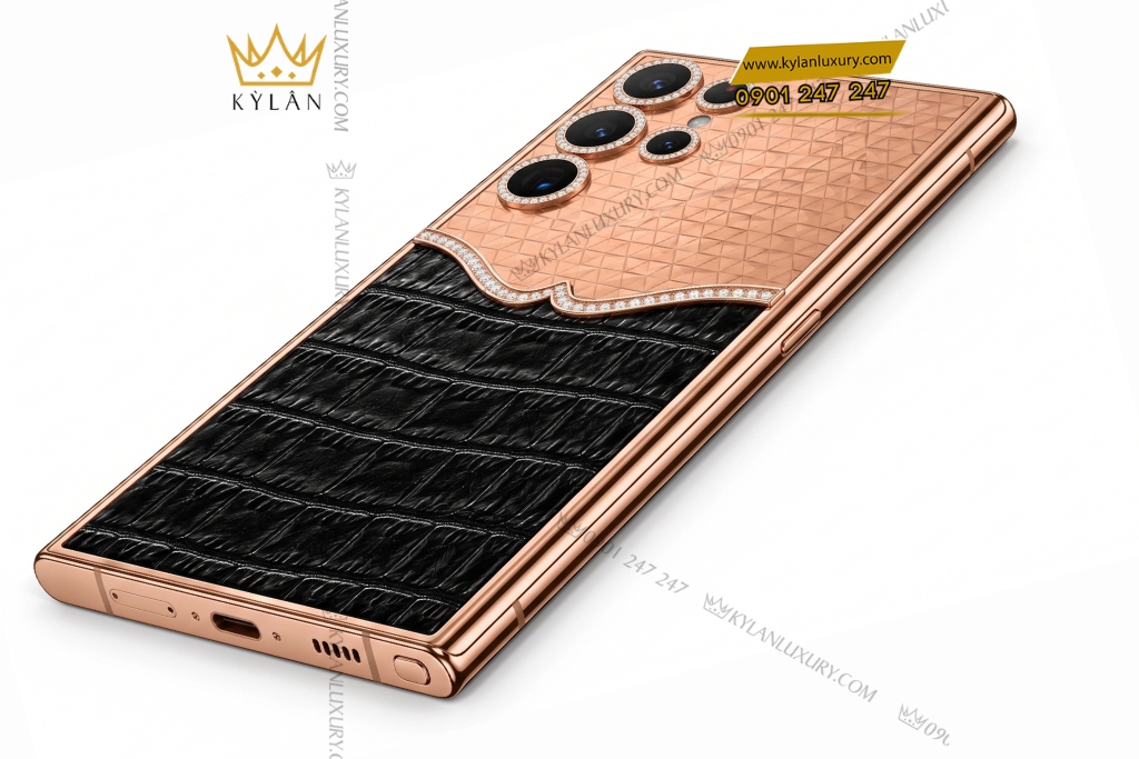 Điện thoại Samsung Galaxy S26 Ultra custom vàng hồng bọc da cá sấu đính kim cương