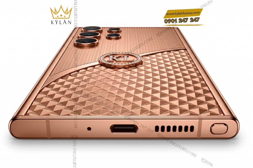 Điện thoại Samsung Galaxy S26 Ultra custom vàng hồng đính kim cương 3 Điện thoại Samsung Galaxy S26 Ultra custom vàng hồng đính kim cương