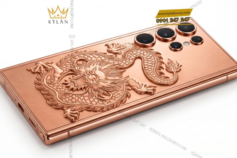 Điện thoại Samsung Galaxy S26 Ultra custom vàng hồng họa tiết rồng dập nổi