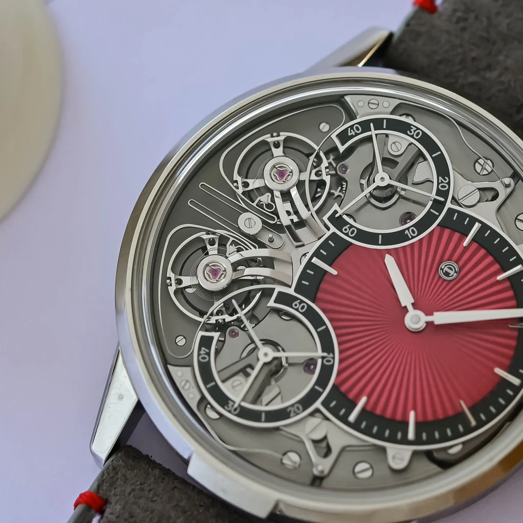 Đồng hồ Armin Strom Mirrored Force Resonance Red 1 Đồng hồ Armin Strom Mirrored Force Resonance Red