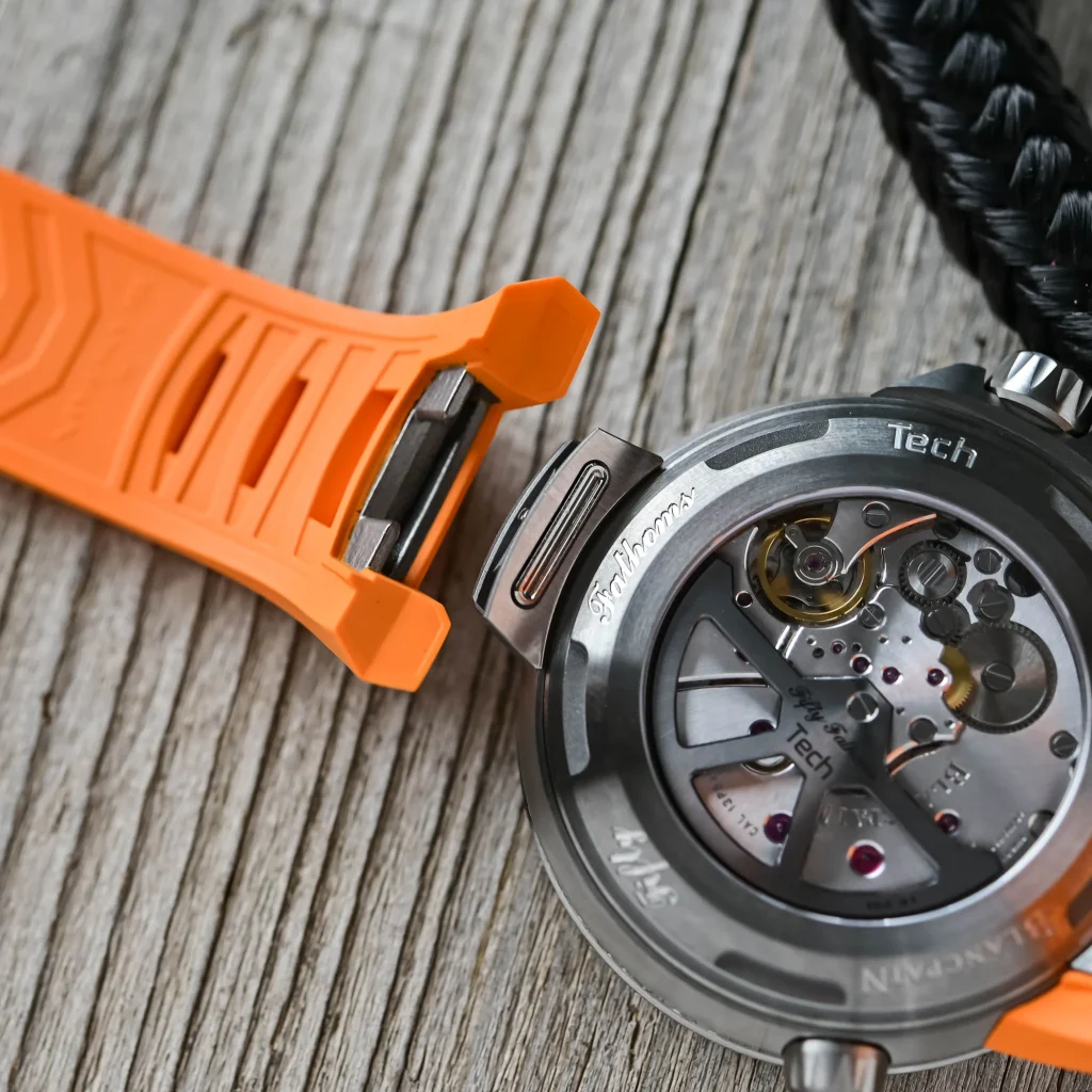 Kỳ Lân Luxury Dong ho Blancpain Fifty Fathoms Tech Date4 Đồng hồ Blancpain Fifty Fathoms Tech Date