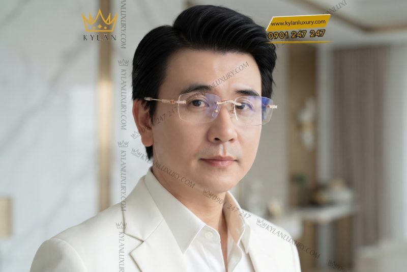 Mắt kính vàng hồng Au750 đính kim cương