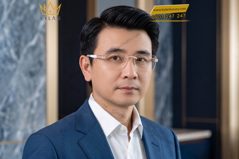 Mắt kính vàng hồng Au750 đính kim cương