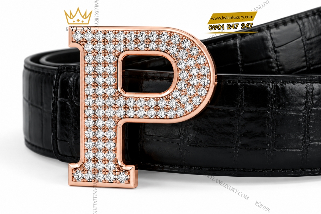 Mặt thắt lưng chữ P vàng hồng Au750 đính kim cương